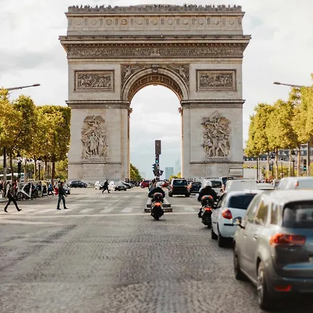 Exceptional Flat - 1bd For 6p- Arc De Triomphe Parigi